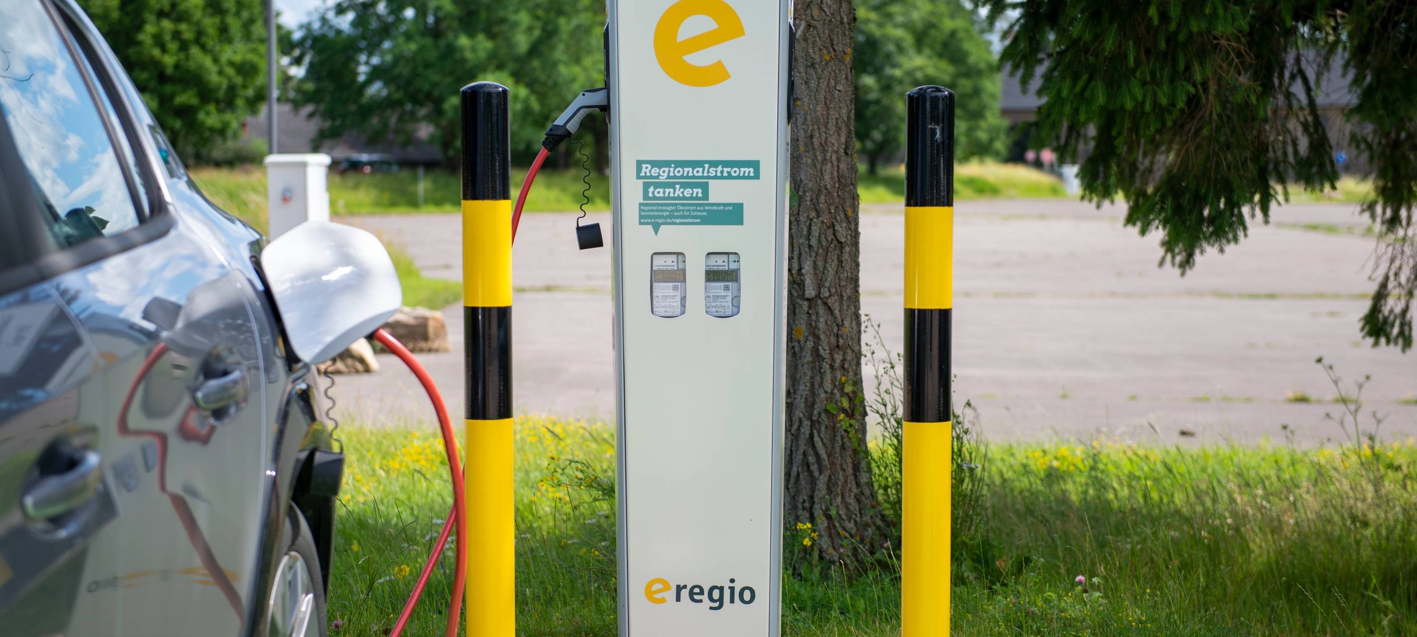 e-regio baut Ladesäulen-Netz aus