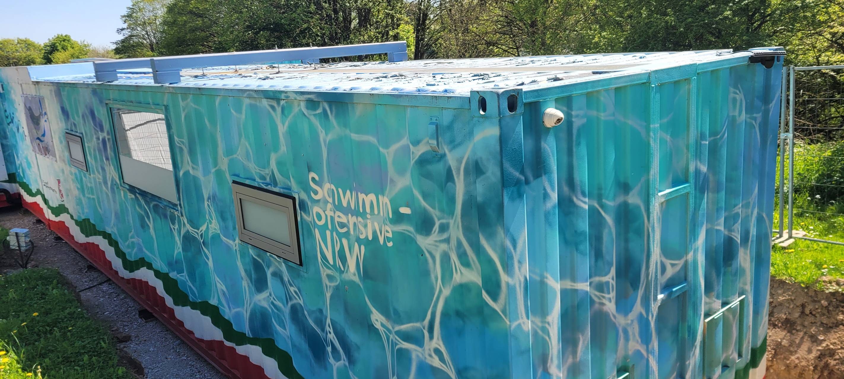 Schwimmcontainer Narwali startet in Zülpich