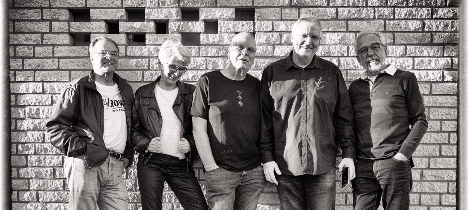 Die Band "In the rows"