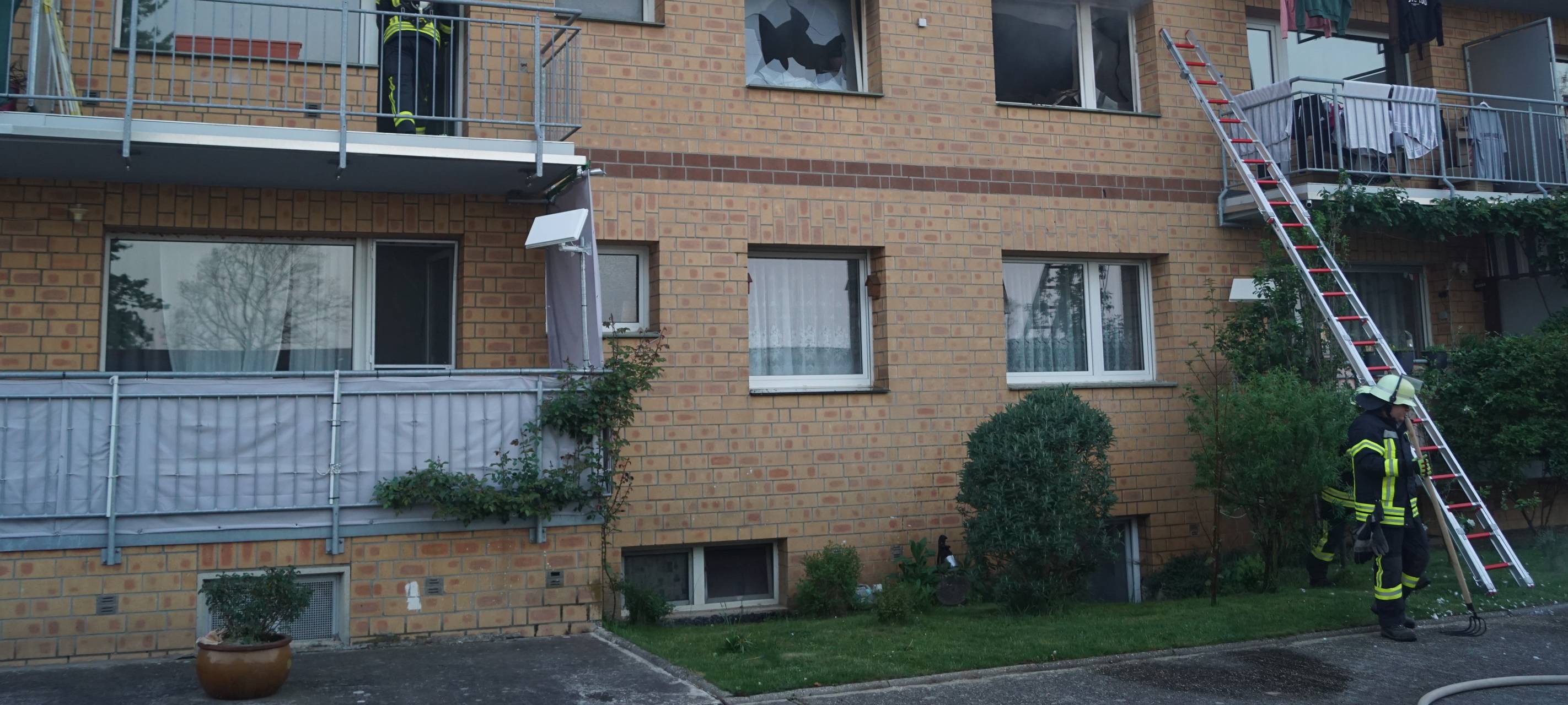 Weilerswist: Wohnung in Vollbrand