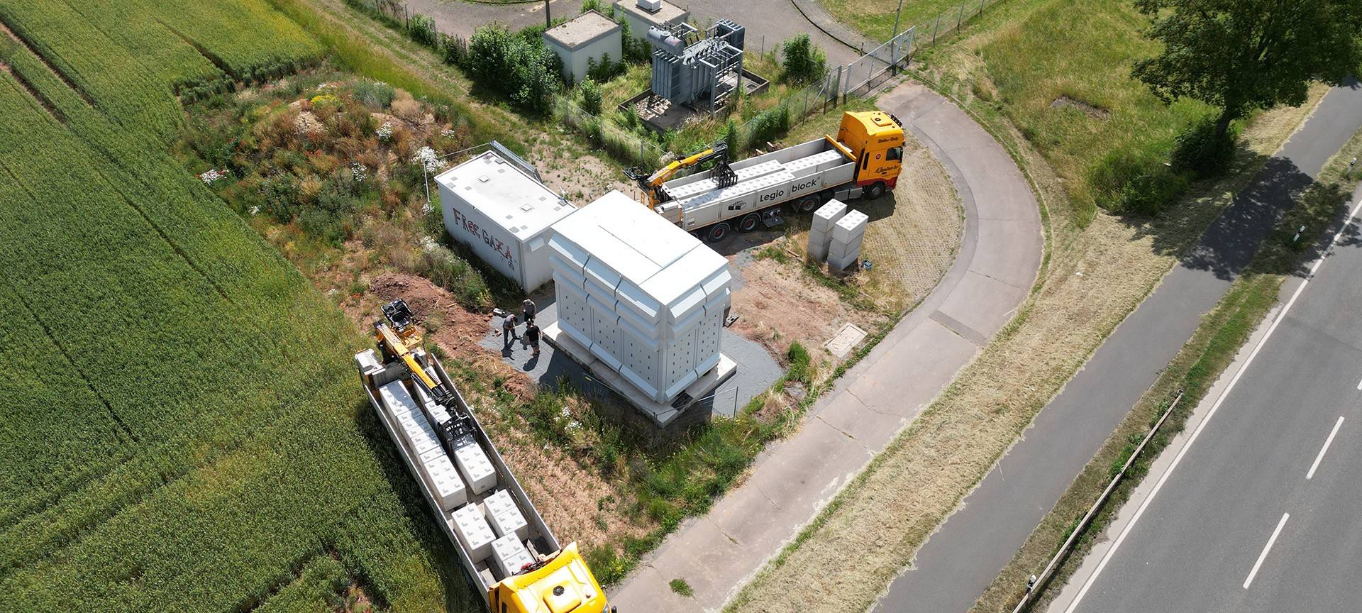 Mechernich: Schallschutzwand für Trafostation